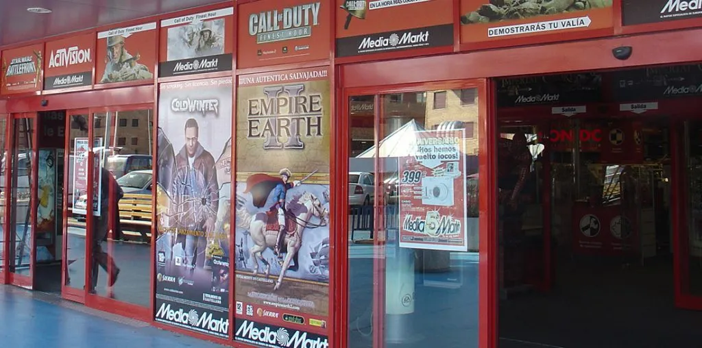 Vinilos de corte para escaparates comerciales